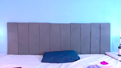 LIZZ   online show from April 2026 12:44:02 AM