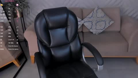 Lizzi  online show from January 2025 11:56:01 PM