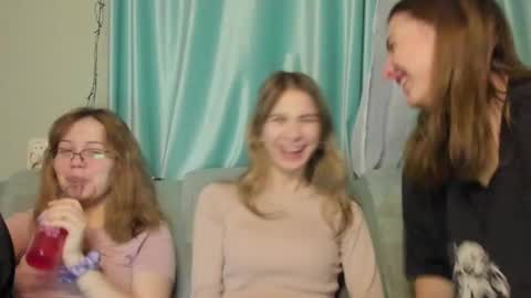 lizzi_muur online show from January 2025 07:11:01 PM