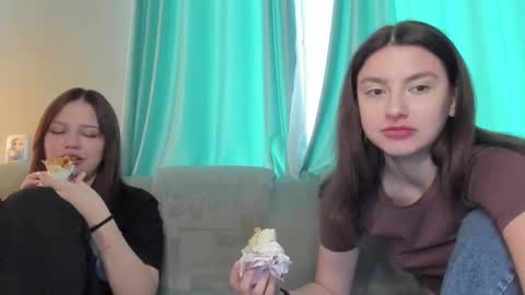 lizzi_muur online show from January 2025 10:42:01 AM