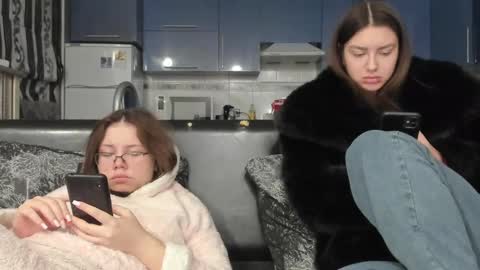 lizzi_muur online show from February 2025 04:11:02 PM