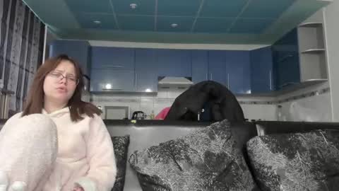 lizzi_muur online show from February 2025 02:34:01 PM