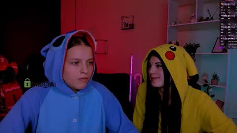 Snapshot of lizzie_boom chatting on January 2026 08:45:01 PM lizzie_boom online show from January 2026 08:45:01 PM