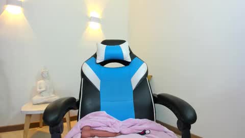 lizzie_williamss online show from October 2025 03:58:02 AM