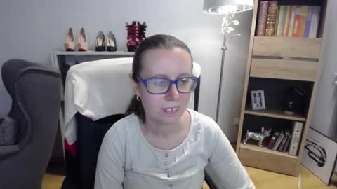 Lizzy online show from November 2025 05:51:01 AM