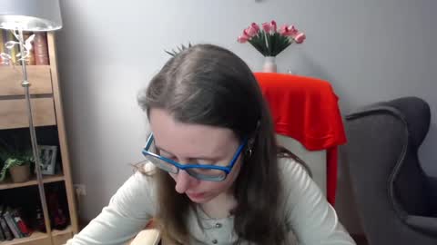 Snapshot of lizzy_sparkle chatting on April 2026 04:26:02 AM Lizzy online show from April 2026 04:26:02 AM