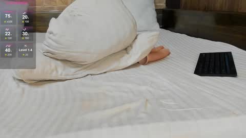 Snapshot of lizzyvixxx chatting on February 2025 05:37:01 PM lizzyvixxx online show from February 2025 05:37:01 PM