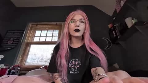 lizzybunny online show from December 2024 02:10:02 PM