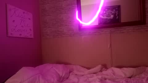 LjCherry online show from October 2025 04:33:02 AM