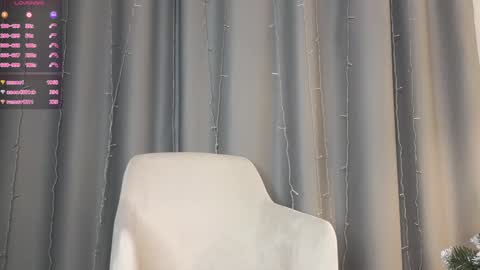 Snapshot of llesslie chatting on January 2025 09:40:01 PM Lesly online show from January 2025 09:40:01 PM