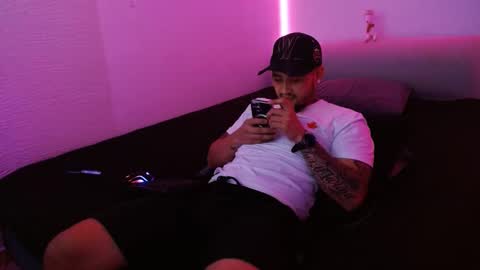 lliamm 2 online show from January 2025 03:58:01 PM