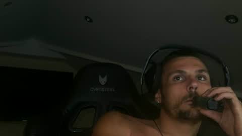Snapshot of lm270820 chatting on June 2026 02:05:01 AM lm270820 online show from June 2026 02:05:01 AM