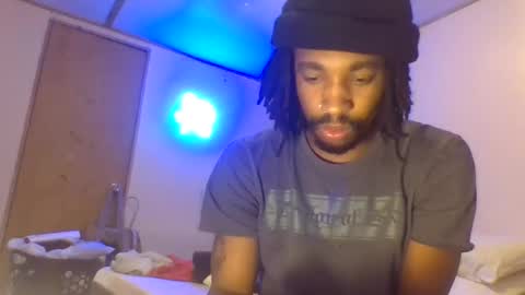 Snapshot of lmlowr9399 chatting on April 2026 05:32:02 AM mrBigdick online show from April 2026 05:32:02 AM