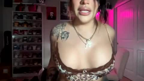 Snapshot of lo_cakez chatting on December 2024 07:18:02 AM lo_cakez online show from December 2024 07:18:02 AM