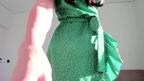 Snapshot of lo_onthe chatting on February 2026 03:05:01 AM Emi online show from February 2026 03:05:01 AM