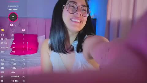 Pamela online show from October 2025 05:47:02 PM