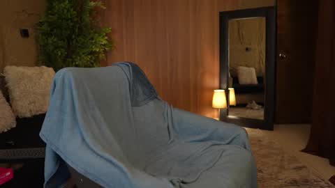 logan_cardenas1 online show from October 2025 01:04:02 AM