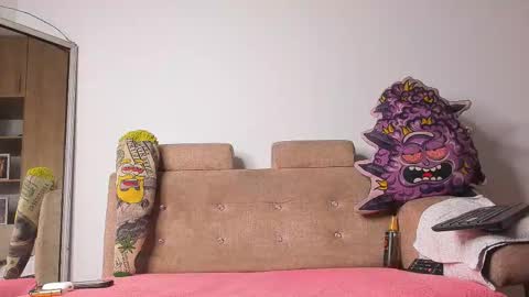 LOGAN DRAKE online show from September 2025 06:59:02 AM