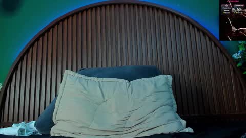 Snapshot of logan_griffin chatting on November 2025 07:00:02 AM logan_griffin online show from November 2025 07:00:02 AM