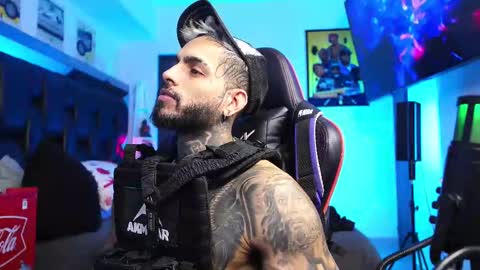 logan_hugh8 online show from February 2026 03:05:01 AM