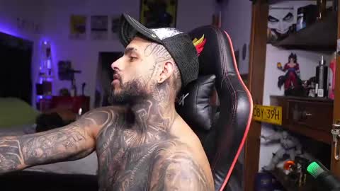 logan_hugh8 online show from April 2026 12:57:01 AM