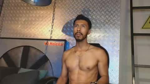 Snapshot of logan_mercer chatting on December 2025 05:02:02 AM logan_mercer online show from December 2025 05:02:02 AM