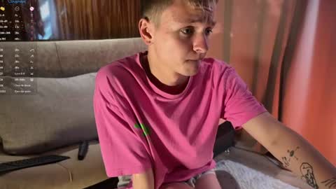 Snapshot of logan_mett chatting on June 2026 01:24:02 PM Logan online show from June 2026 01:24:02 PM