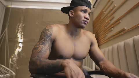 logan_varela online show from April 2026 02:07:02 PM