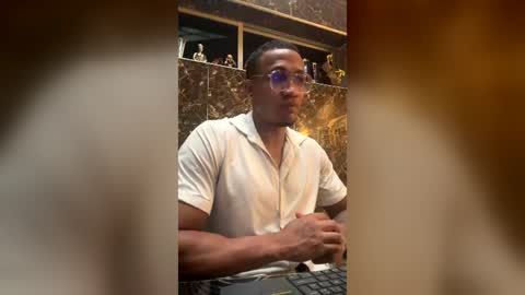 Snapshot of logan_varela chatting on July 2026 11:13:01 AM logan_varela online show from July 2026 11:13:01 AM