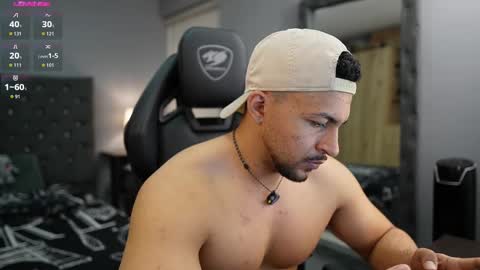Snapshot of loganmartinx chatting on March 2026 12:15:01 AM loganmartinx online show from March 2026 12:15:01 AM