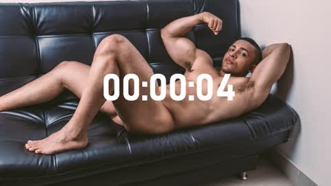Snapshot of loganmartinx chatting on March 2026 12:06:01 AM loganmartinx online show from March 2026 12:06:01 AM