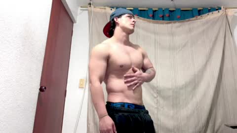 Snapshot of logann_x3 chatting on July 2026 05:01:01 AM Logan online show from July 2026 05:01:01 AM