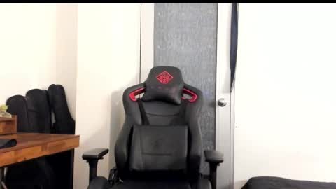 Logan online show from September 2025 07:19:01 AM