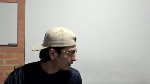Snapshot of logannick chatting on June 2026 07:00:02 AM Logan online show from June 2026 07:00:02 AM