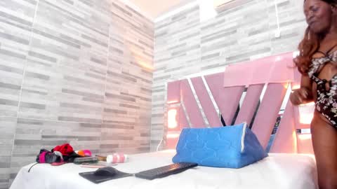 Lola online show from January 2025 02:30:02 PM