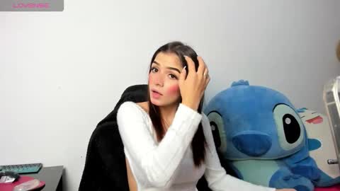 Lola Kamila online show from January 2026 07:41:01 PM