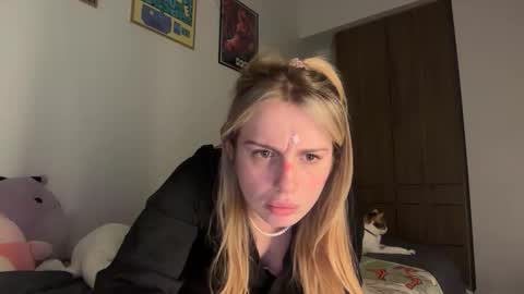 Snapshot of lolaa555 chatting on March 2026 07:02:02 AM lolaa555 online show from March 2026 07:02:02 AM