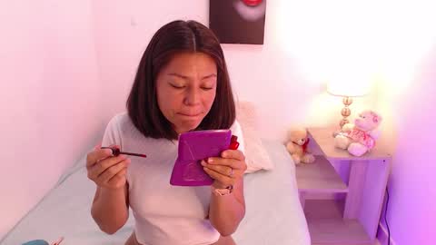 lolaandcamille online show from November 2025 06:51:01 PM