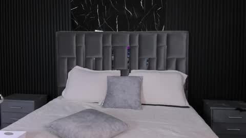 Snapshot of lolaangellx chatting on November 2025 07:57:01 PM Lola Angel online show from November 2025 07:57:01 PM