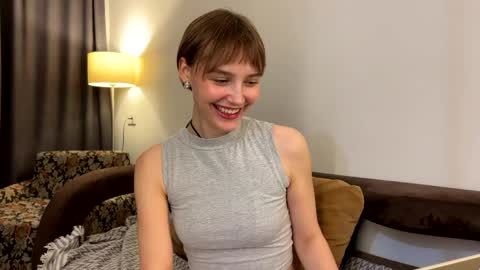 lolaatatee online show from May 2026 06:53:01 PM