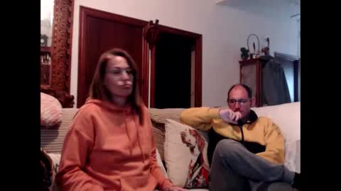 LOLA HUESO y ERIC online show from January 2025 04:24:01 PM