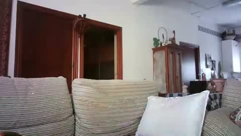 LOLA HUESO y ERIC online show from February 2025 09:21:01 AM