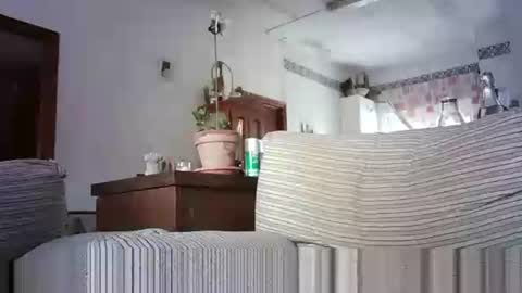 LOLA HUESO y ERIC online show from September 2025 08:37:01 AM