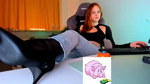 lolalemona online show from December 2024 03:31:02 PM