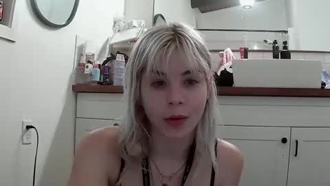 Lola Lixx online show from September 2025 09:13:02 AM