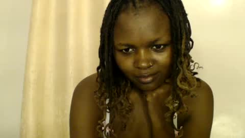 Snapshot of lolamia7 chatting on July 2026 05:27:02 AM lolamia7 online show from July 2026 05:27:02 AM