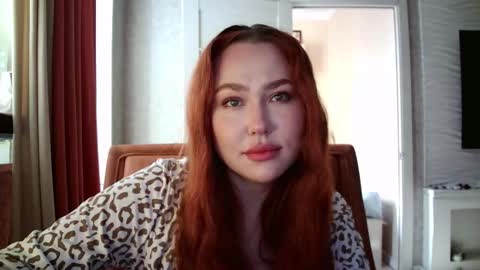 Lola online show from October 2025 09:39:02 AM