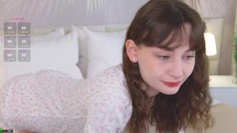 Snapshot of lolaprise chatting on September 2025 01:50:01 AM Lola online show from September 2025 01:50:01 AM