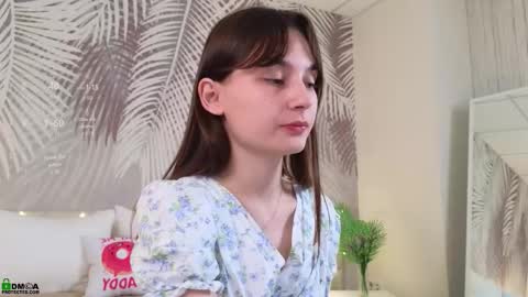 Snapshot of lolaprise chatting on November 2025 01:48:02 AM Lola online show from November 2025 01:48:02 AM