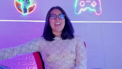 Lola online show from November 2025 11:44:01 AM